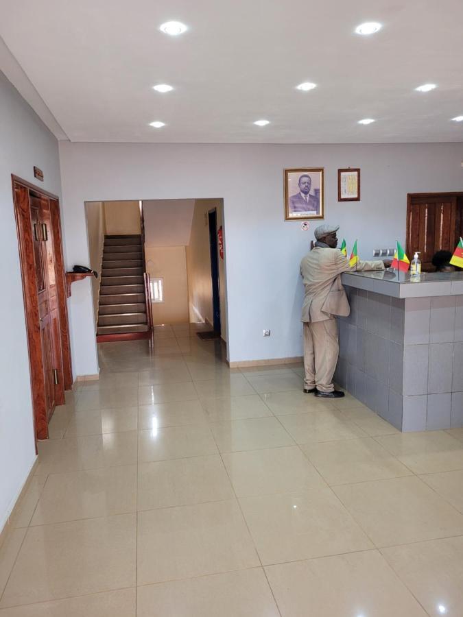 Hotel Altitel Bafoussam Kültér fotó