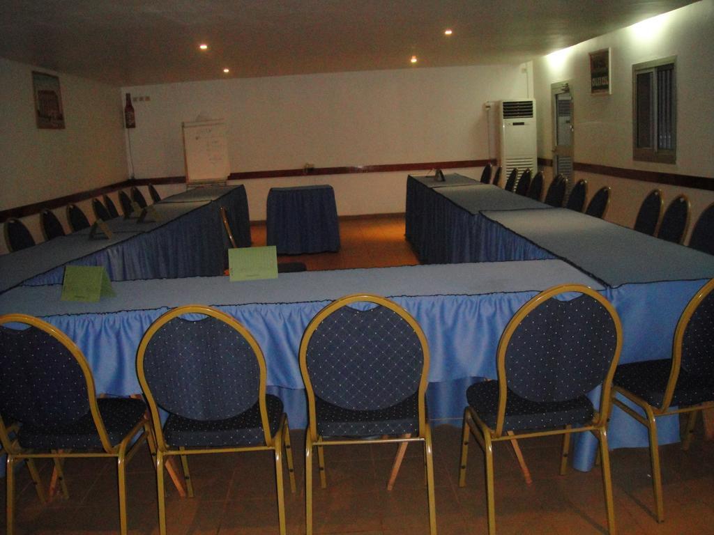 Hotel Altitel Bafoussam Kültér fotó