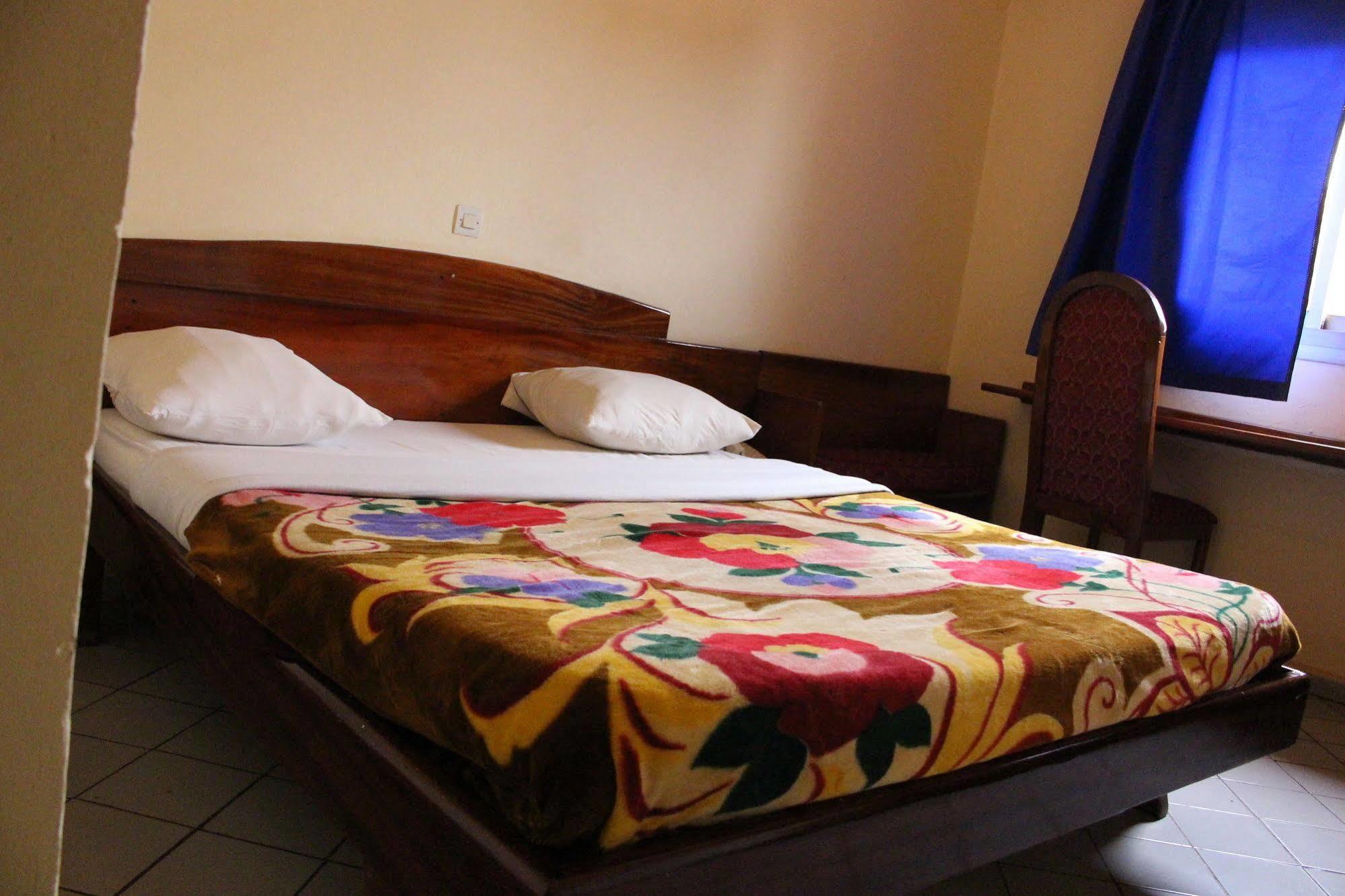Hotel Altitel Bafoussam Kültér fotó