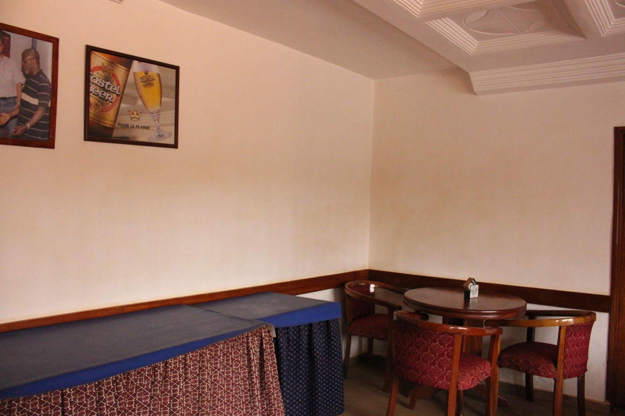 Hotel Altitel Bafoussam Kültér fotó